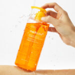 شوینده بدن کوجیک اسید و زردچوبه لایه بردار و ضد لک مدی کیوب MEDICUBE Kojic Acid Turmeric Brightening Body Wash